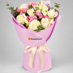 Букет из роз и эустомы «Величие»